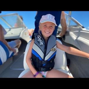 Meet your Posher, Elizabeth